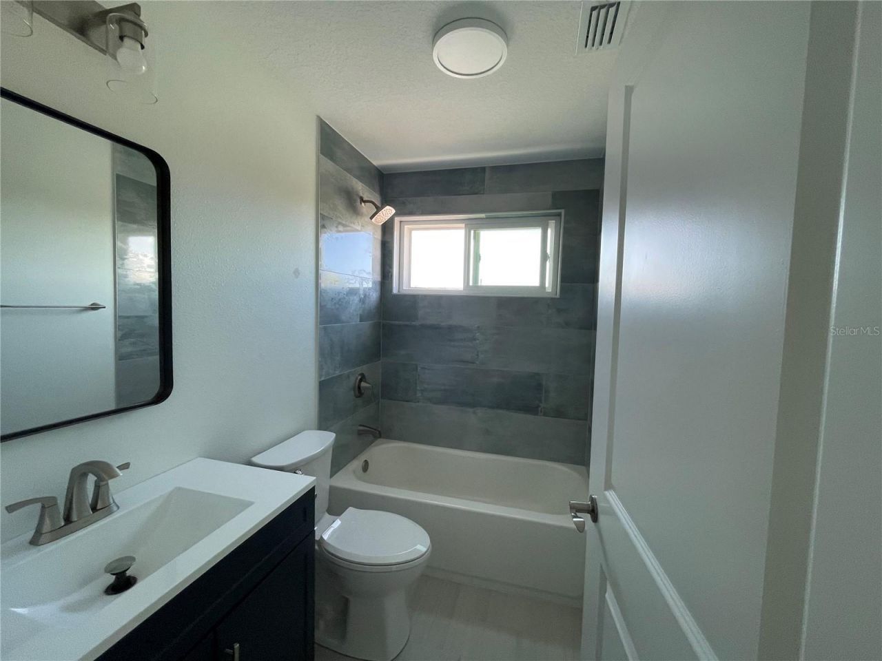 711 Gulf Boulevard, Indian Rocks Beach, FL 33785 Photo