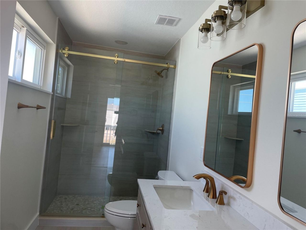 711 Gulf Boulevard, Indian Rocks Beach, FL 33785 Photo