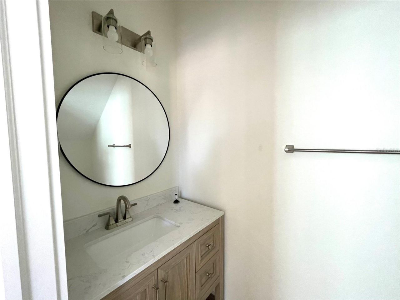 711 Gulf Boulevard, Indian Rocks Beach, FL 33785 Photo