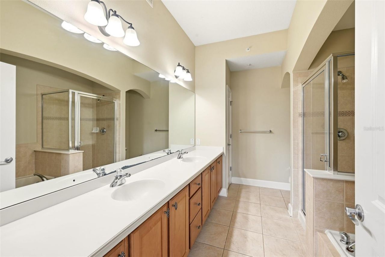 1231 Wright Circle, Unit 212, Celebration, FL 34747 Photo