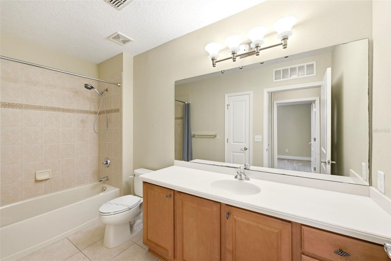 1231 Wright Circle, Unit 212, Celebration, FL 34747 Photo
