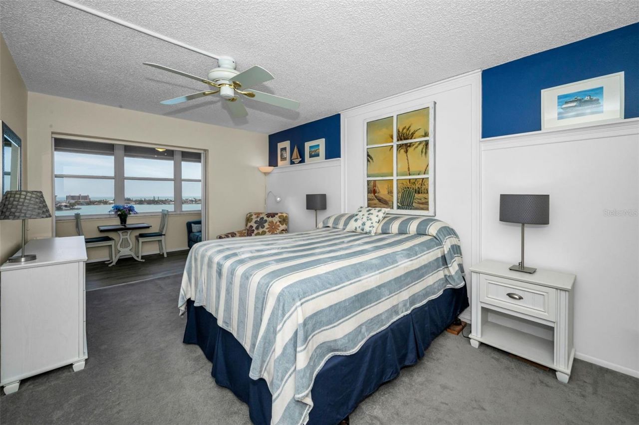 4525 Cove Circle , Unit 1207, Saint Petersburg, FL 33708 Photo