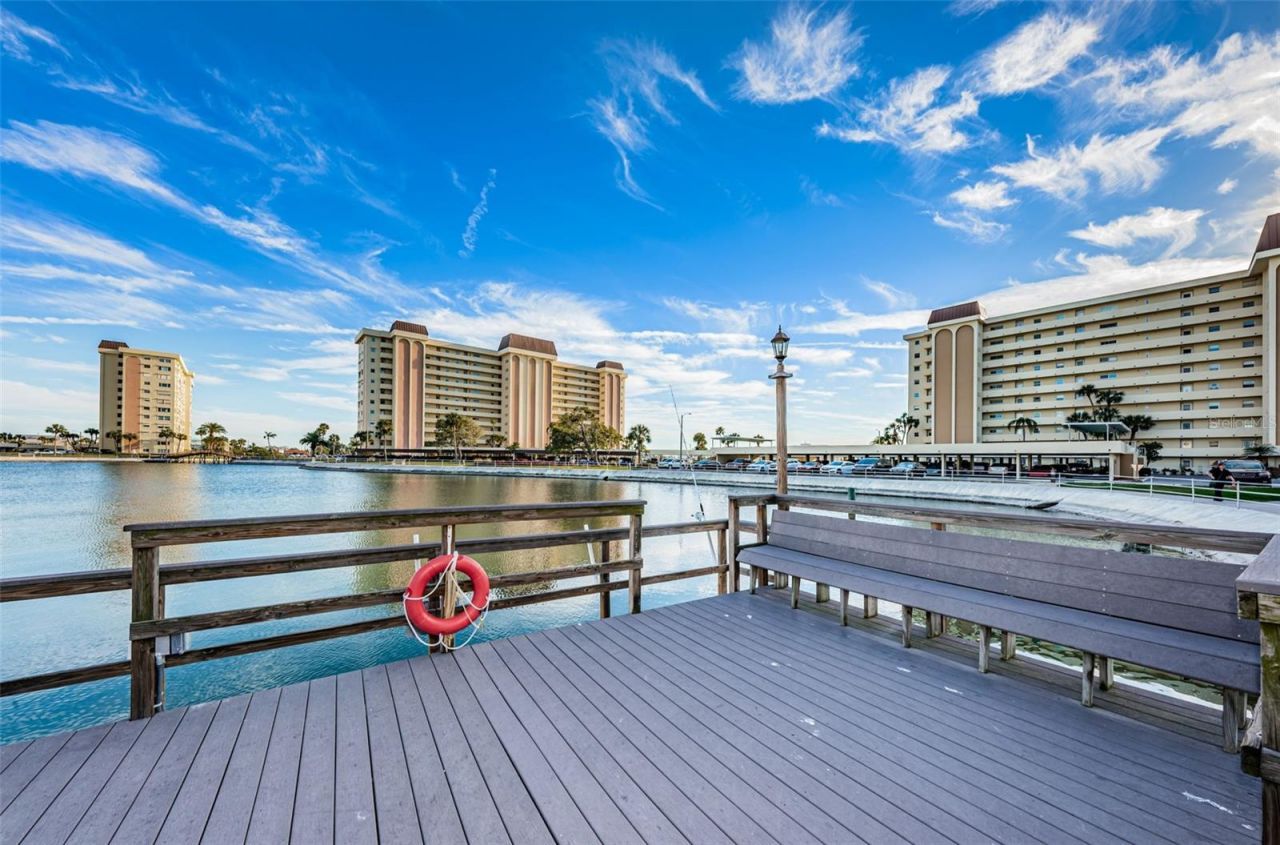 4525 Cove Circle , Unit 1207, Saint Petersburg, FL 33708 Photo