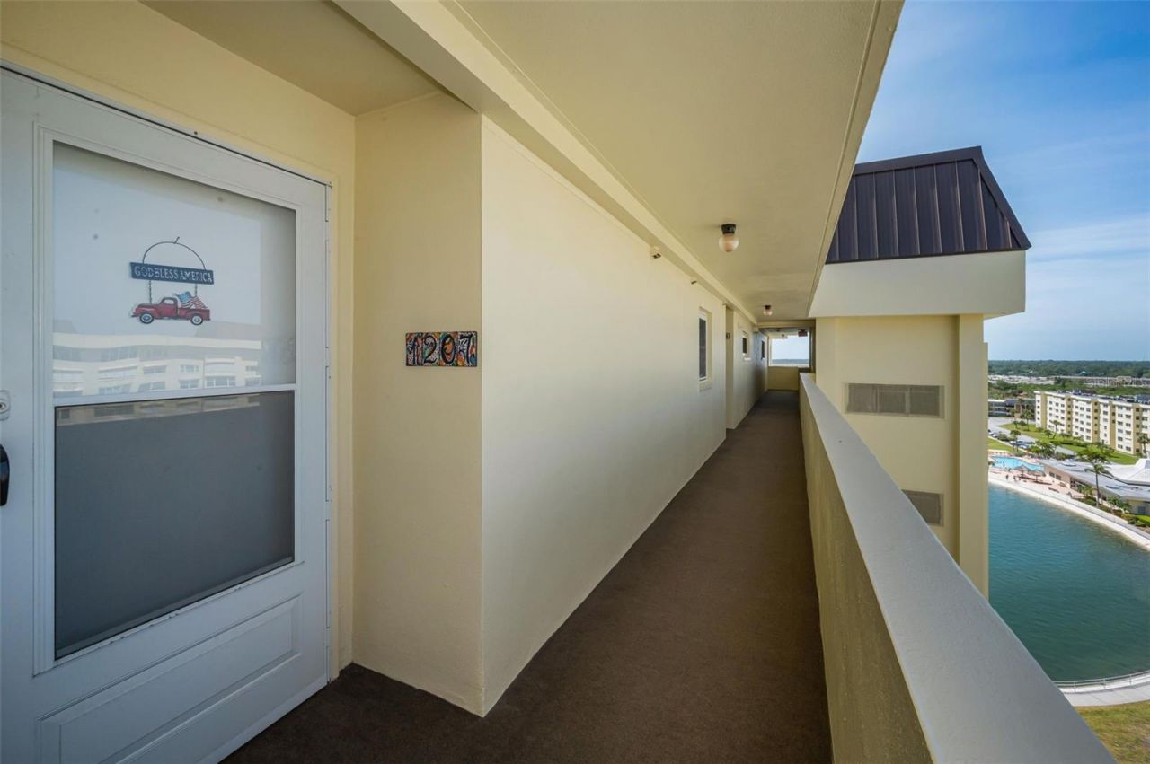 4525 Cove Circle , Unit 1207, Saint Petersburg, FL 33708 Photo