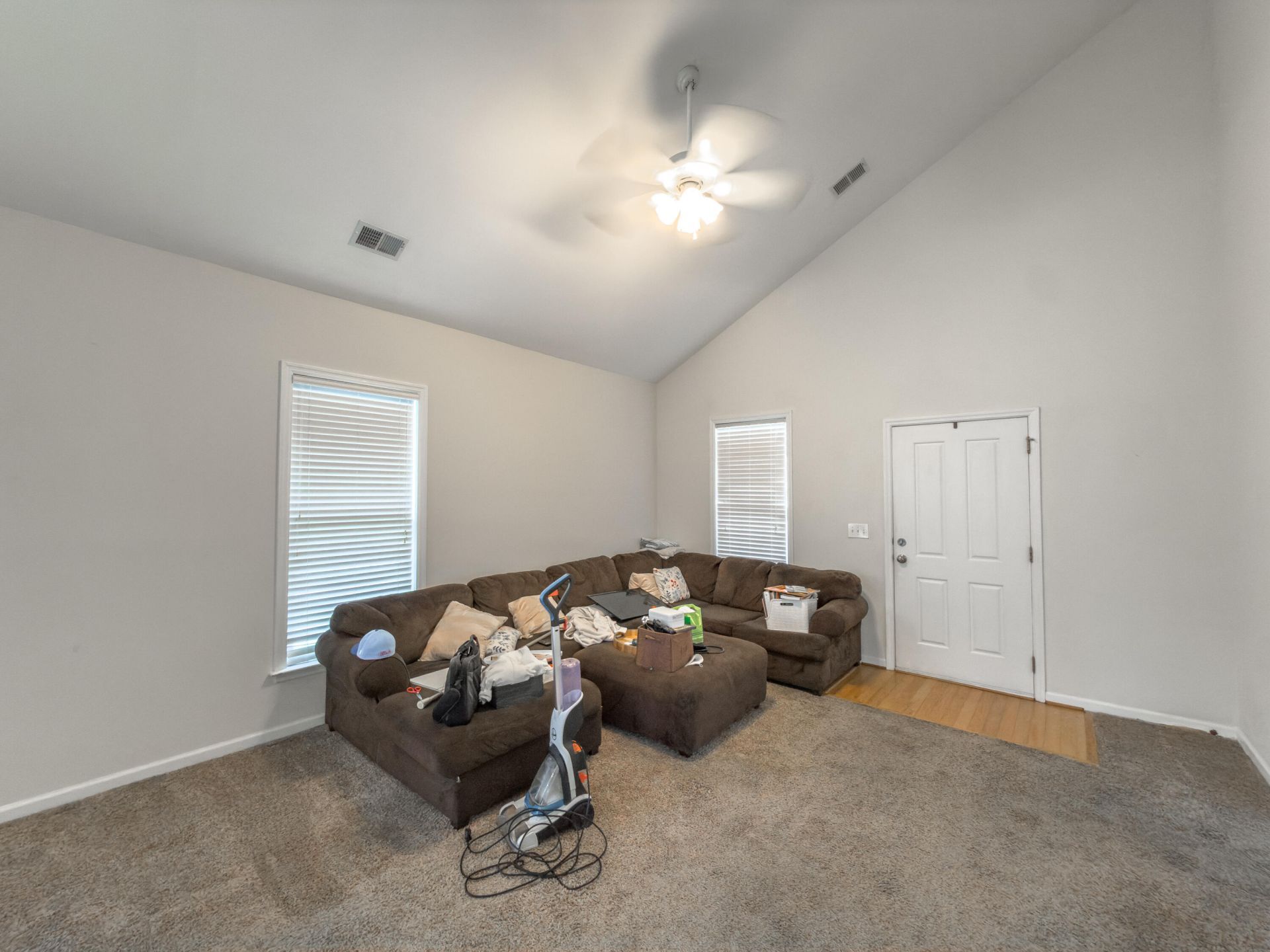 216 Dandelion Street Photo 4