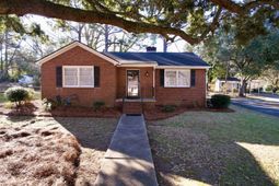 517 Singleton Ave photo 4