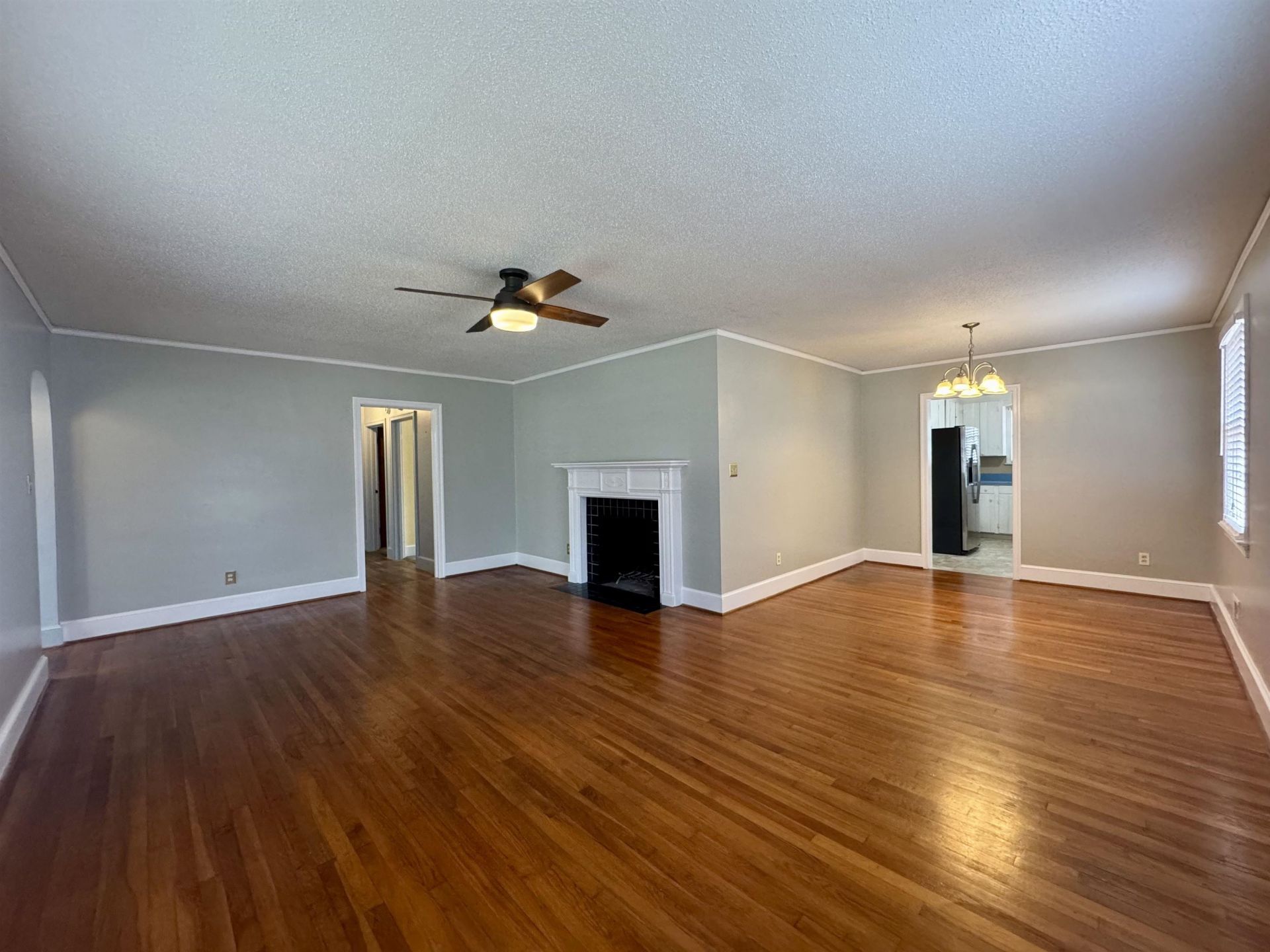 517 Singleton Ave Photo 7