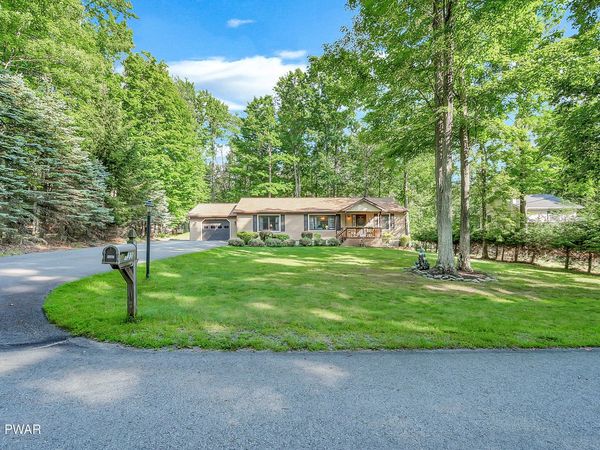 122 Cypress Lane, Greentown, PA 18426