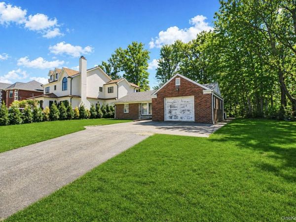 20 Delphine Terrace , Staten Island, NY 10305