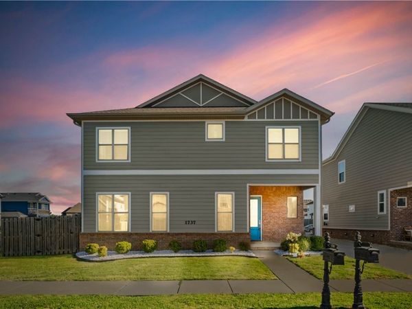 1737 W Broadway Place , Rogers, AR 72758
