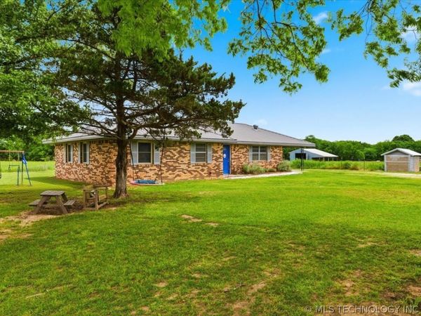 29028 County Road 1610 , Tupelo, OK 74572