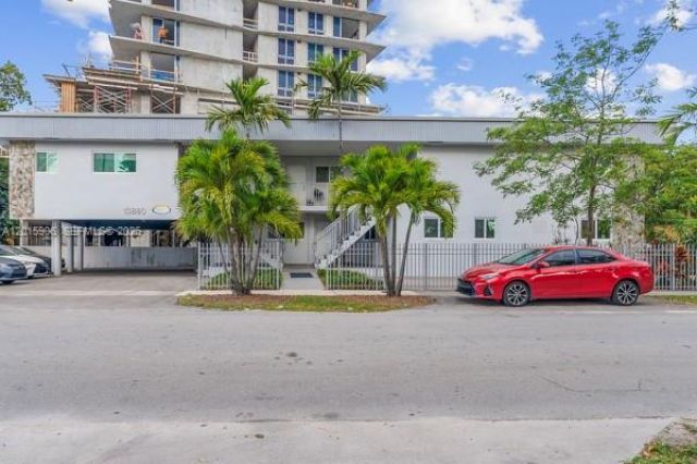 13880 NE 20th Pl, Unit 2, North Miami Beach, FL 33181 Photo