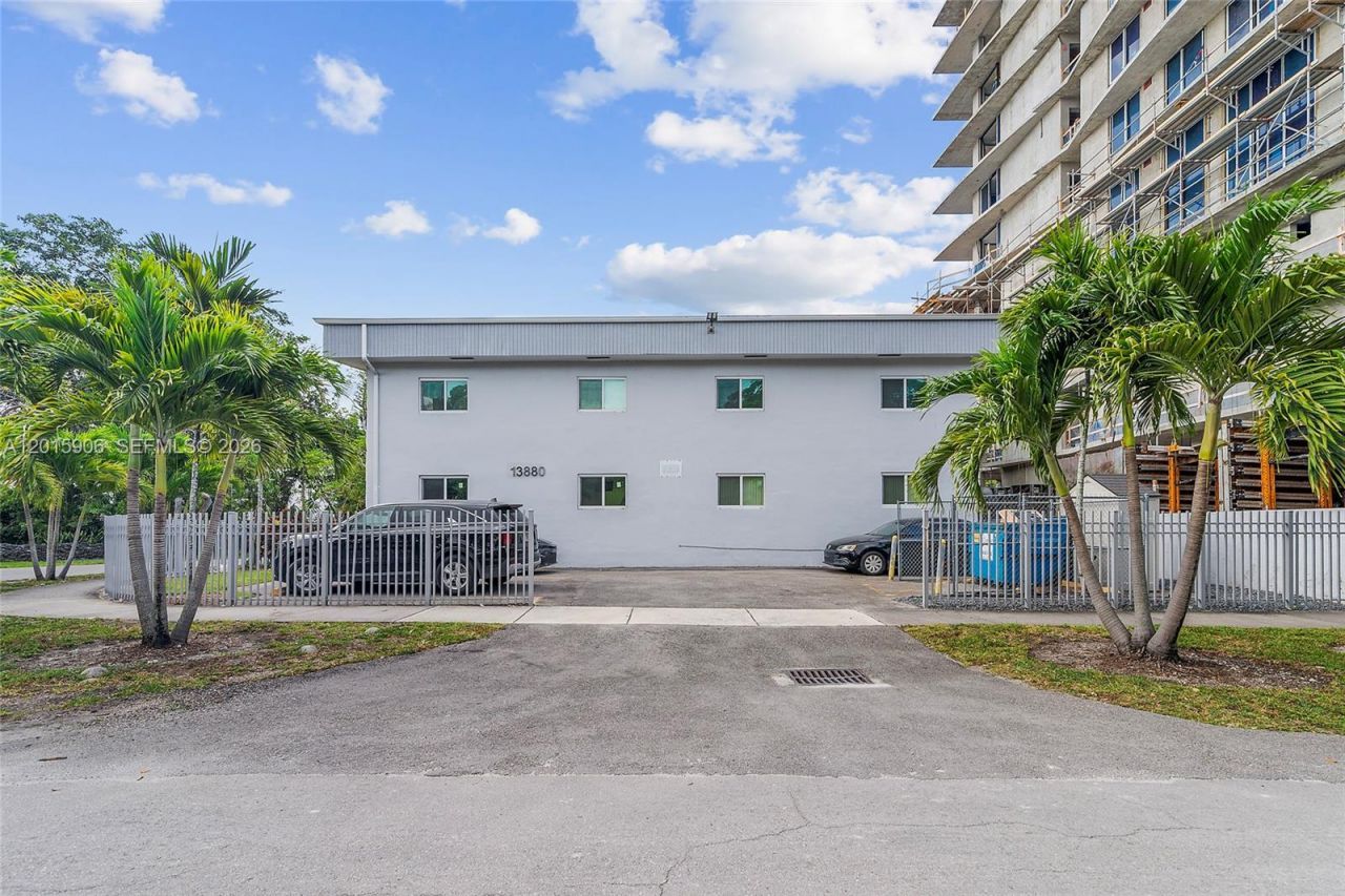 13880 NE 20th Pl, Unit 2, North Miami Beach, FL 33181 Photo