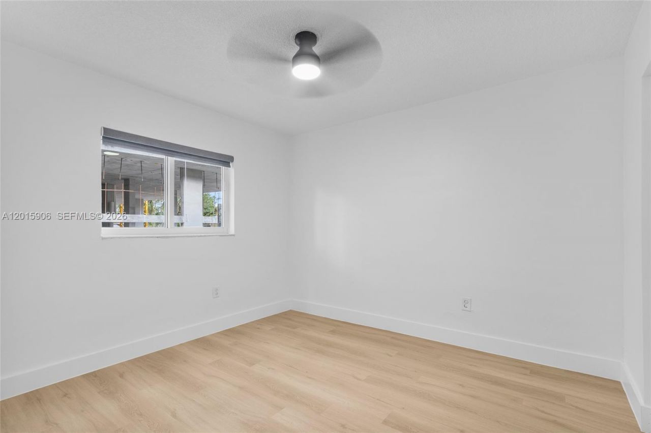 13880 NE 20th Pl, Unit 2, North Miami Beach, FL 33181 Photo