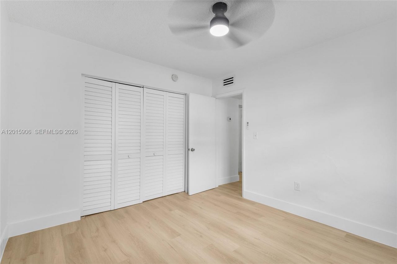 13880 NE 20th Pl, Unit 2, North Miami Beach, FL 33181 Photo