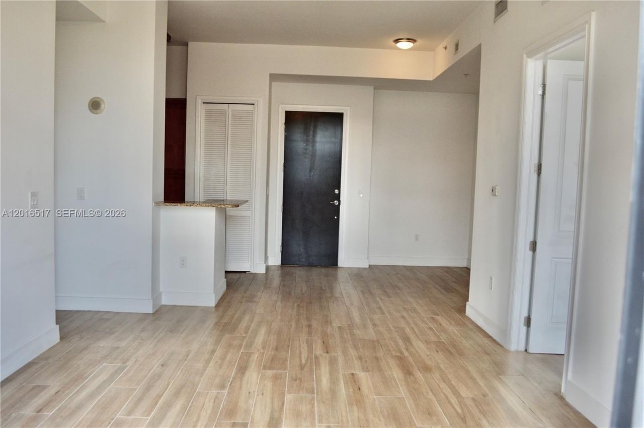 1805 Ponce De Leon Blvd , Unit 529, Coral Gables, FL 33134 Photo