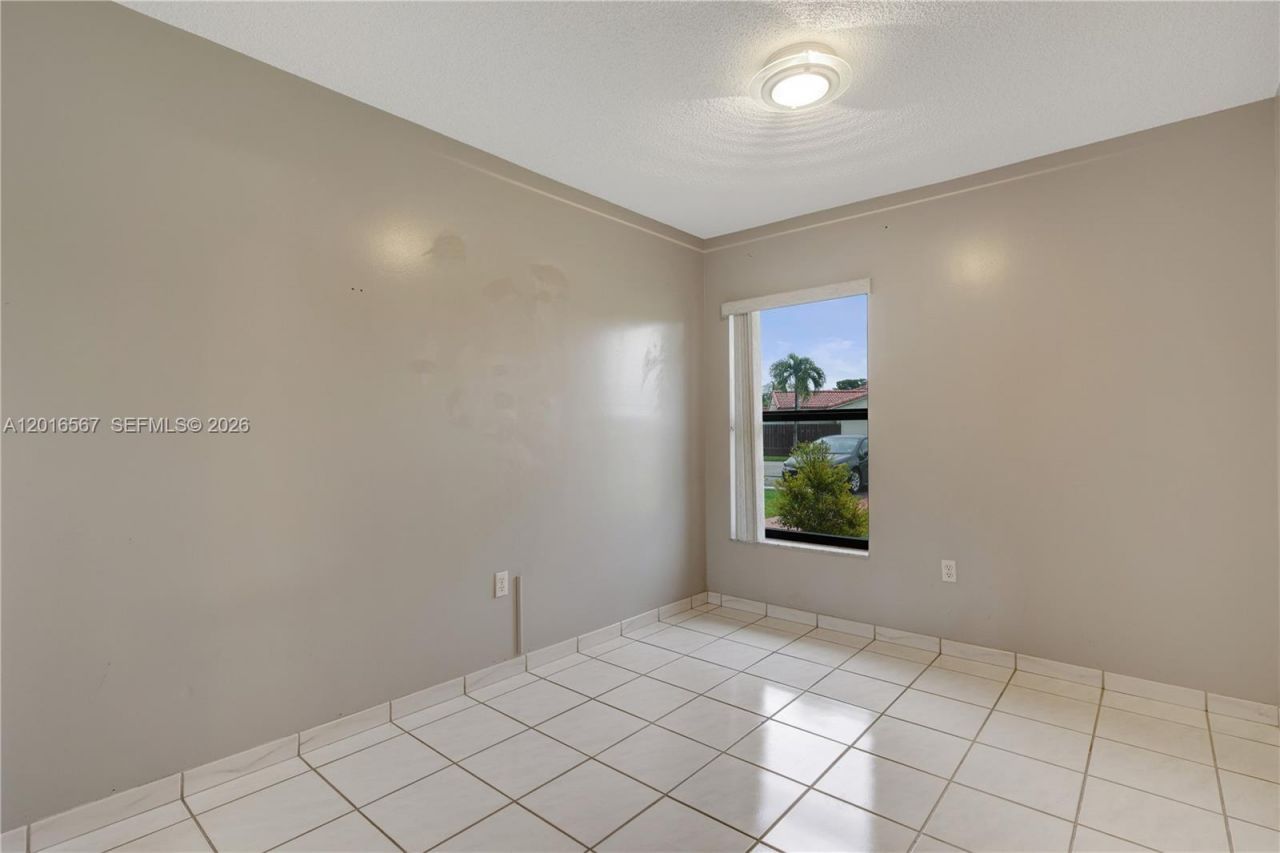 1620 SW 124th Pl , Unit 1, Miami, FL 33175 Photo