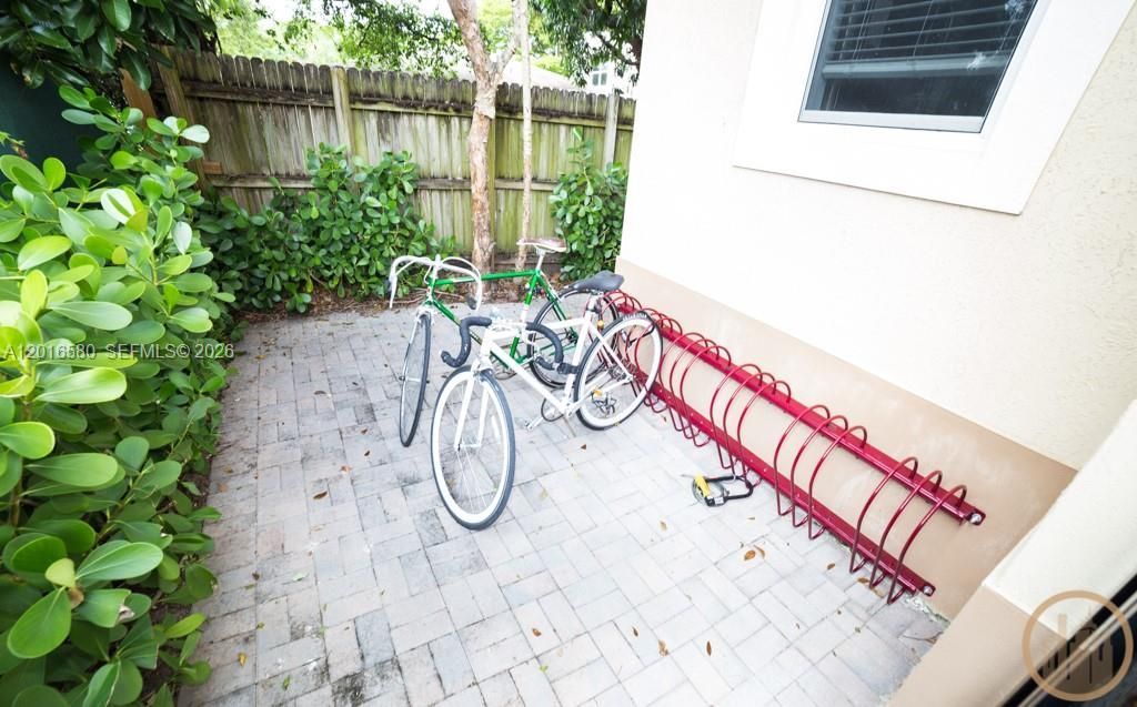 53 NE 49th St, Unit 4, Miami, FL 33137 Photo