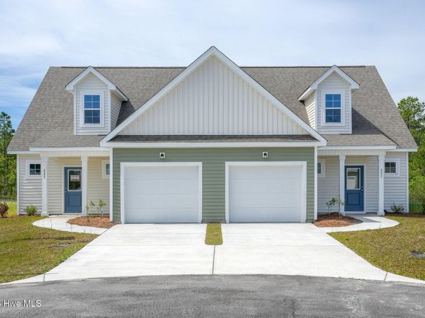 225 Sandpiper Place, Holly Ridge, NC 28445