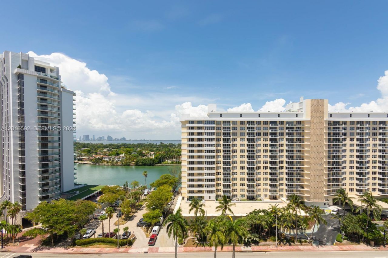 5555 Collins Ave , Unit 14U, Miami Beach, FL 33140 Photo
