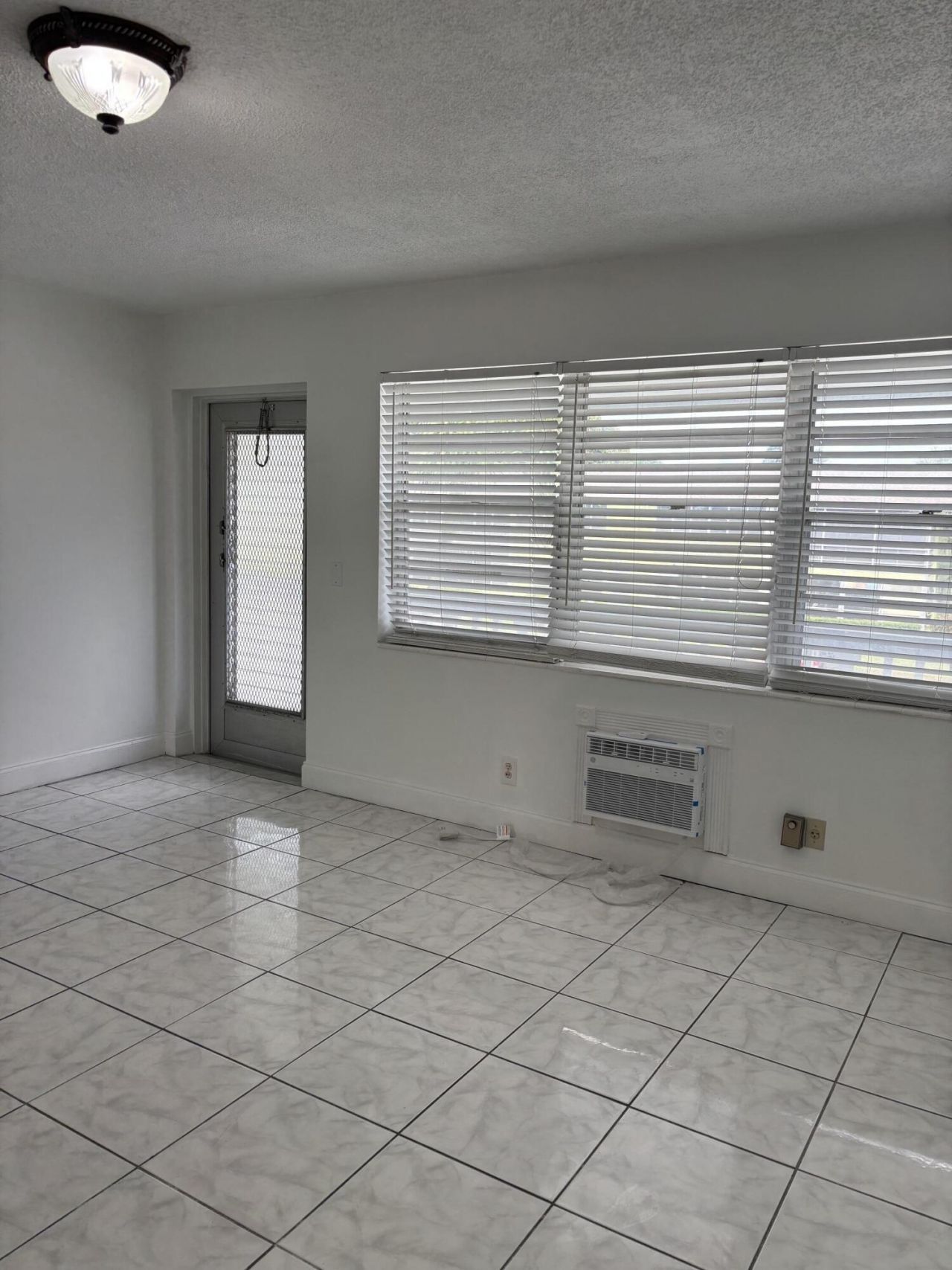218 Windsor J, West Palm Beach, FL 33417 Photo