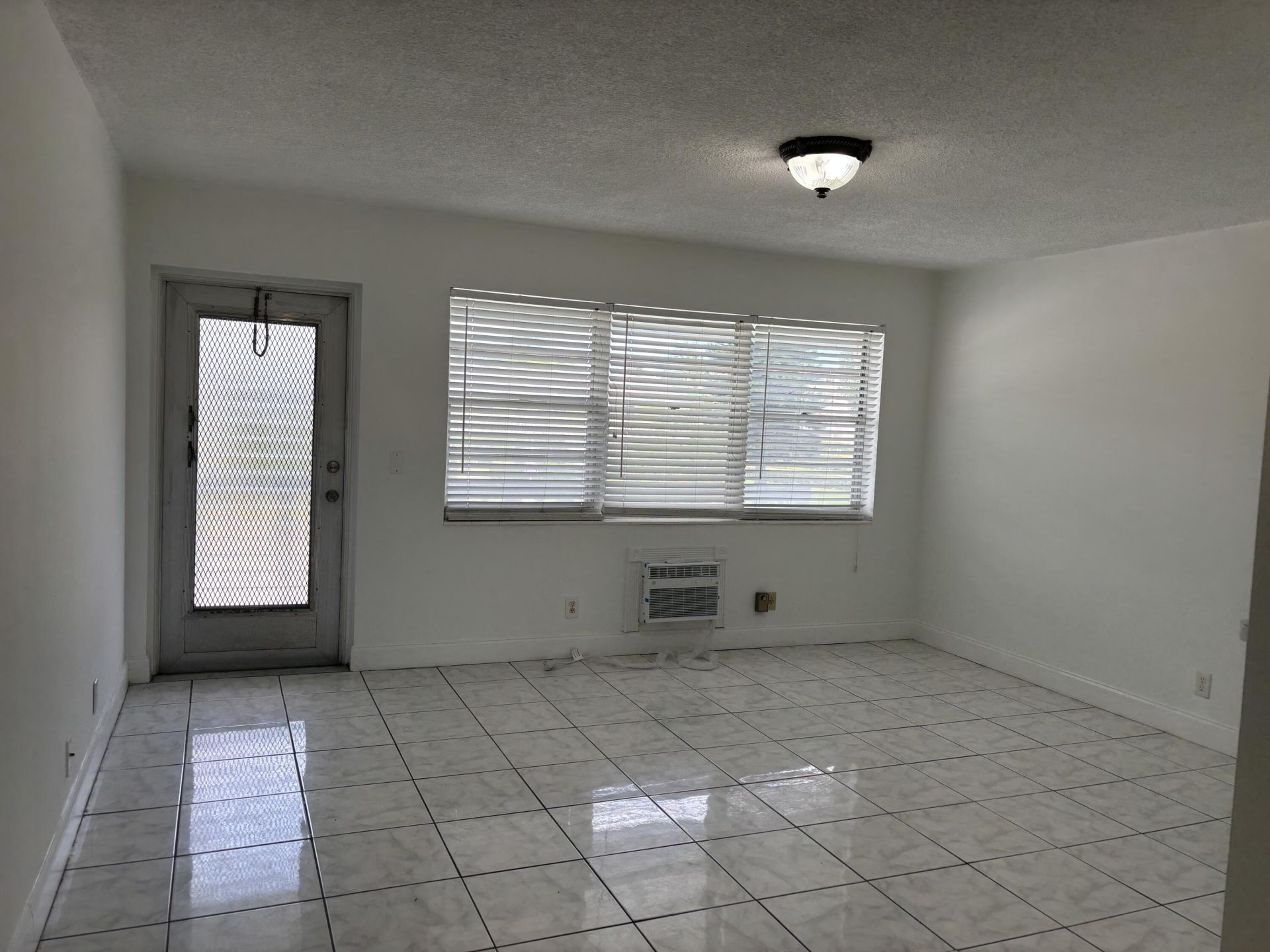 218 Windsor J, West Palm Beach, FL 33417 Photo