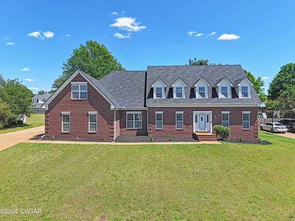 24 Stornaway Drive , Jackson, TN 38305