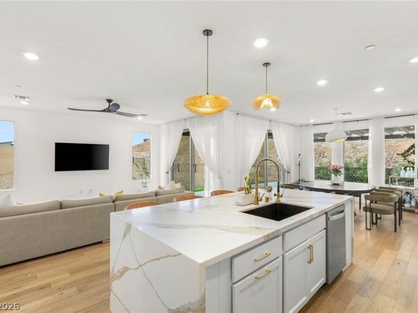 6 Sun Lily Lane , Henderson, NV 89011