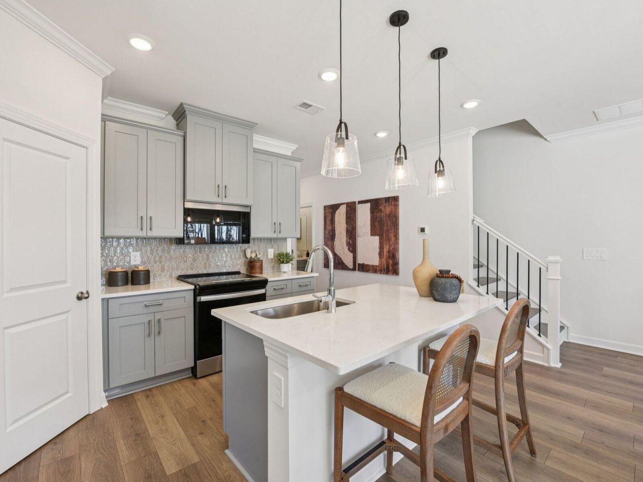 121 Brook Run Drive Photo 7