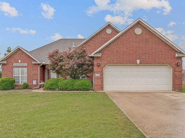 2112 Quarry Cove, Jonesboro, AR 72404