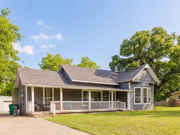 201 E Plummer Street, Eastland, TX 76448