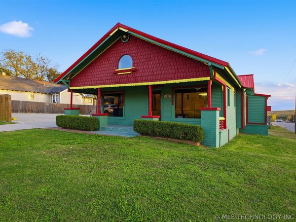 701 E 16th Street , Ada, OK 74820
