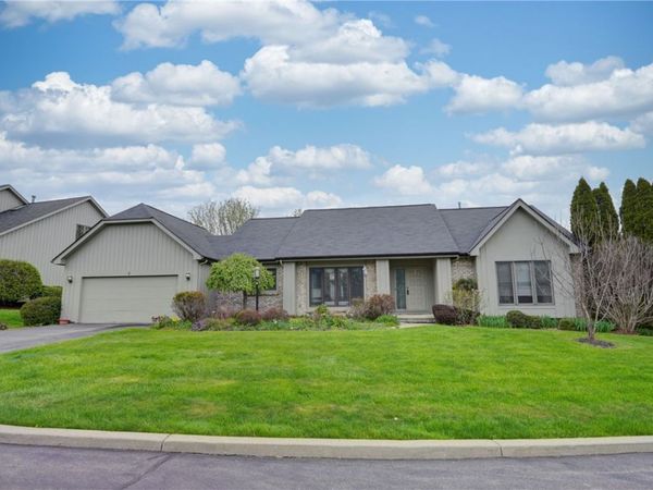 2 Dartmouth Court , Pittsford, NY 14534