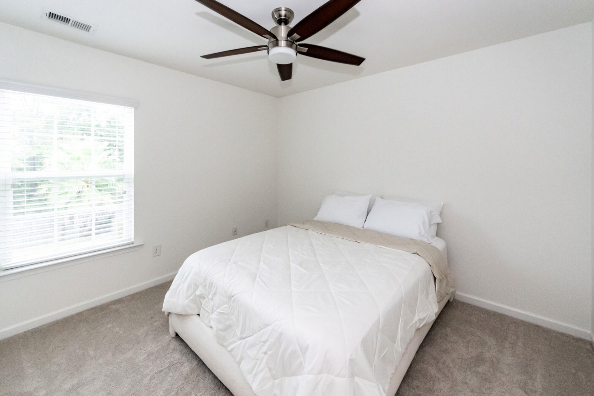 447 Whispering Breeze Lane Photo 30