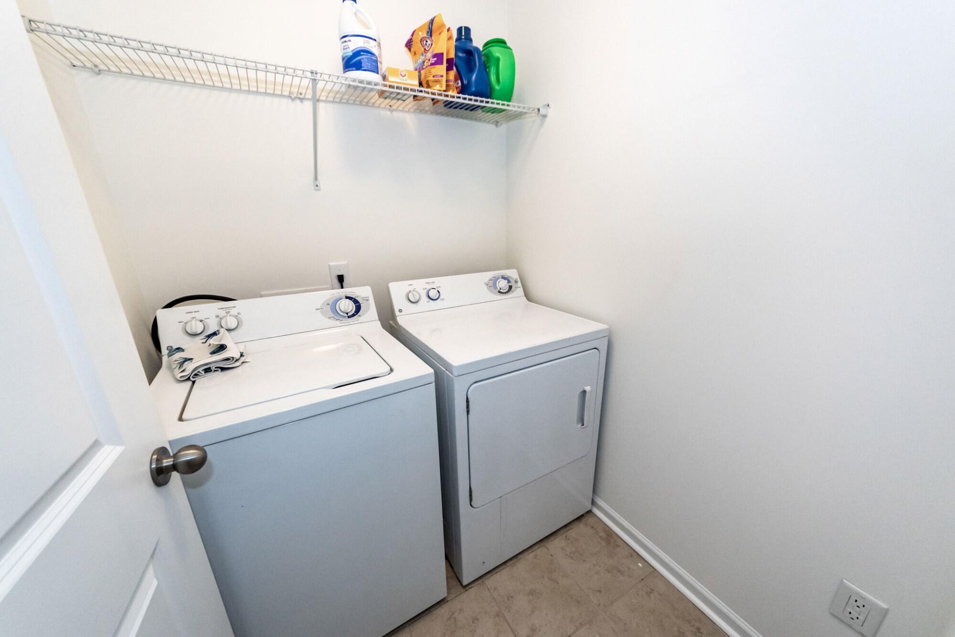 447 Whispering Breeze Lane Photo 36