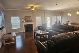 447 Whispering Breeze Lane photo 4