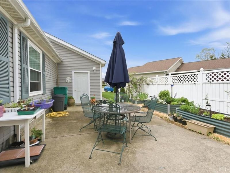 2310 Mallory Court, Unit 8, Fairborn, OH 45324 Photo 6