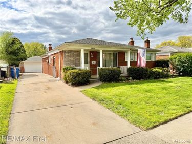 25653 Palomino Drive, Warren, MI 48089