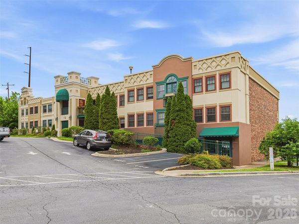 37 Hiawassee Street, Unit E103, Asheville, NC 28801