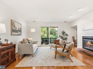 10026 OAKTON TERRACE ROAD, OAKTON, VA 22124