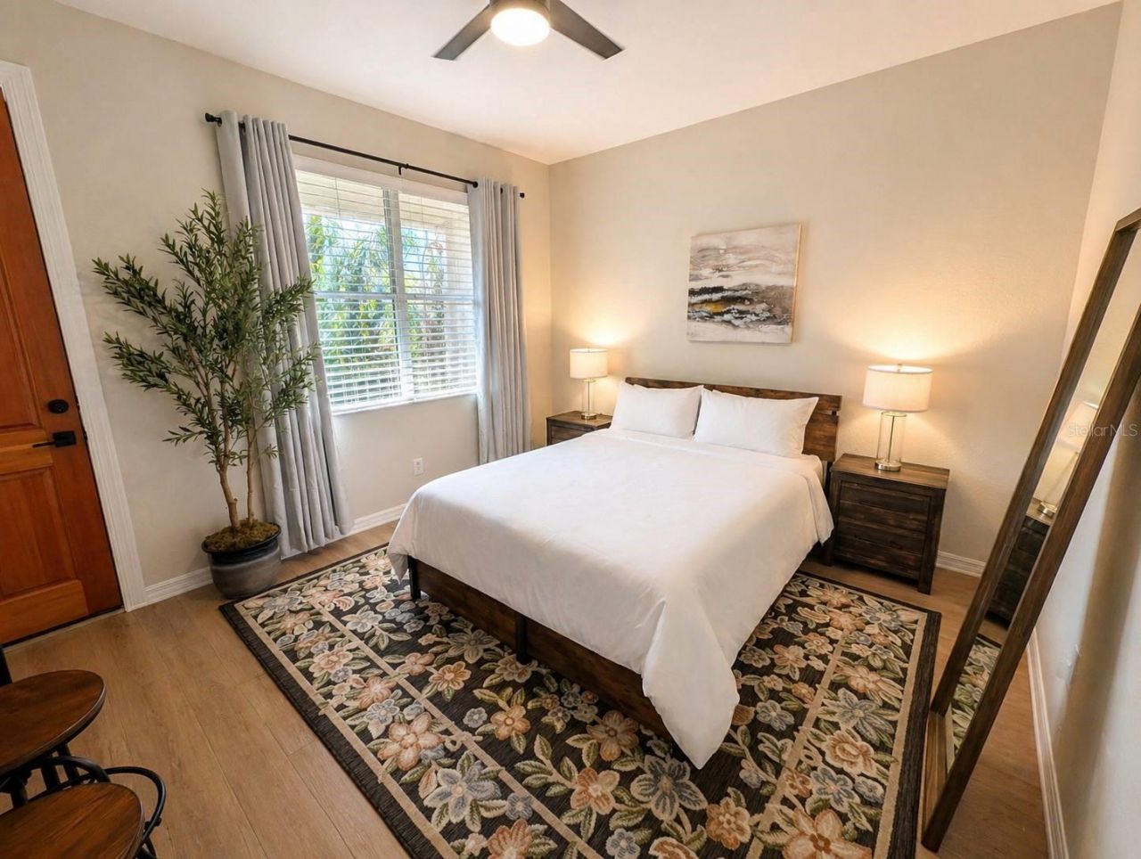 330 Lang Court N, Unit 1, Saint Petersburg, FL 33701 Photo
