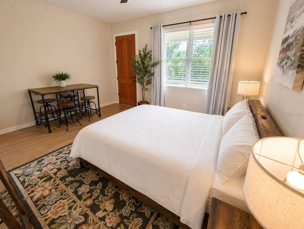 330 Lang Court N, Unit 1, Saint Petersburg, FL 33701 Photo