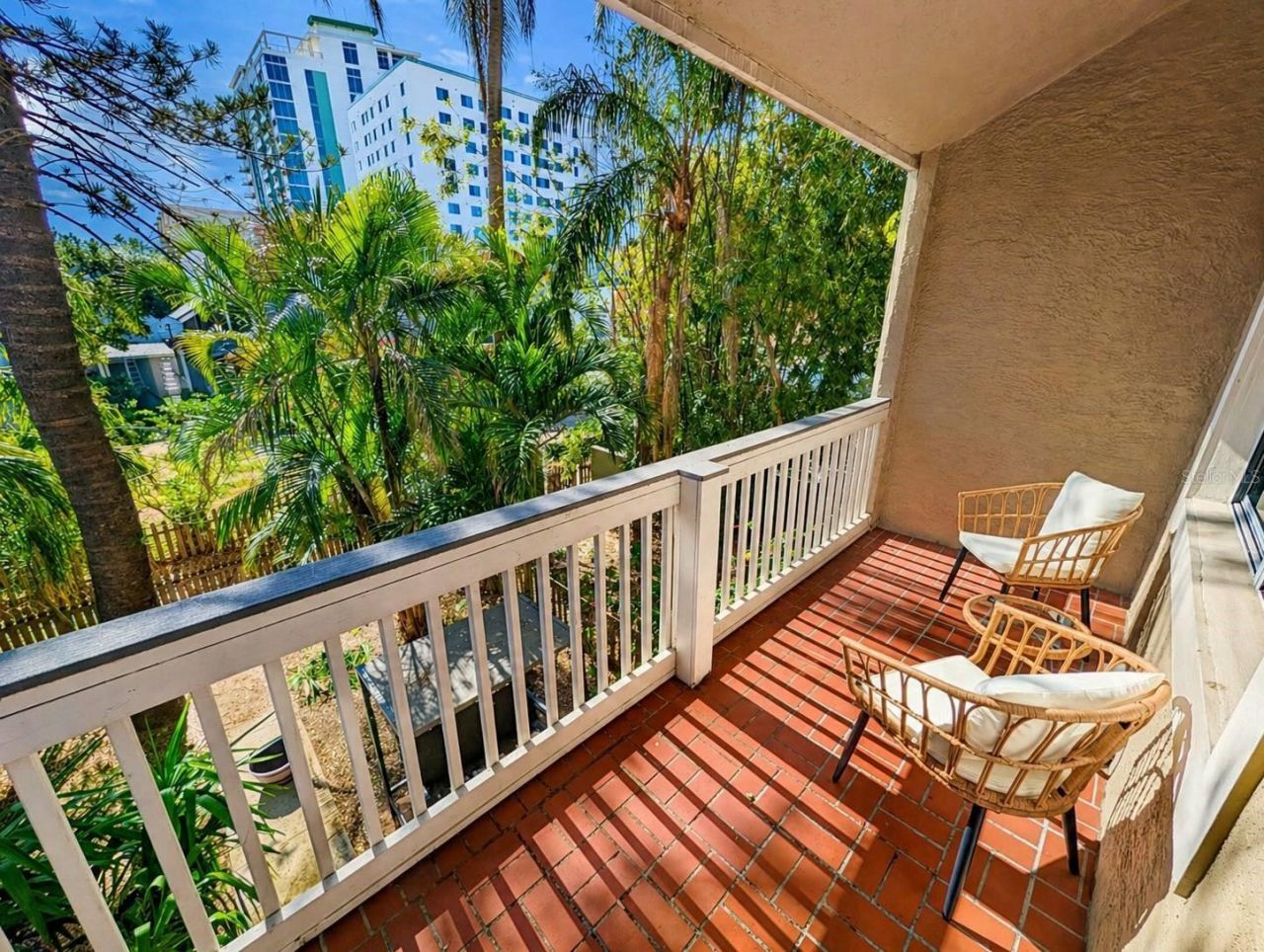 330 Lang Court N, Unit 1, Saint Petersburg, FL 33701 Photo