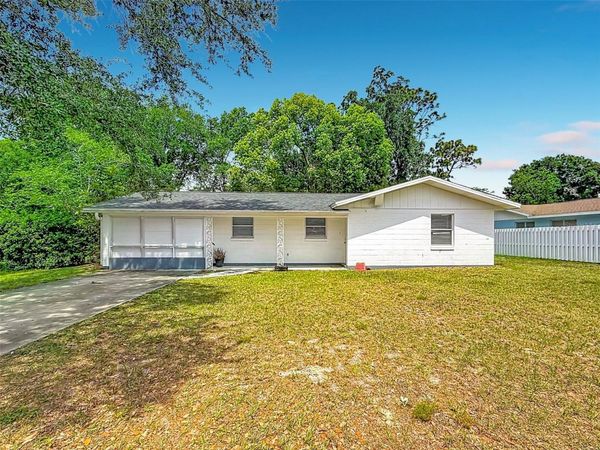 3 BAHIA PLACE LOOP , OCALA, FL 34472