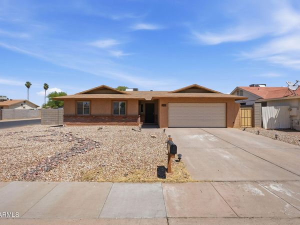 324 W SCOTT Avenue, Gilbert, AZ 85233