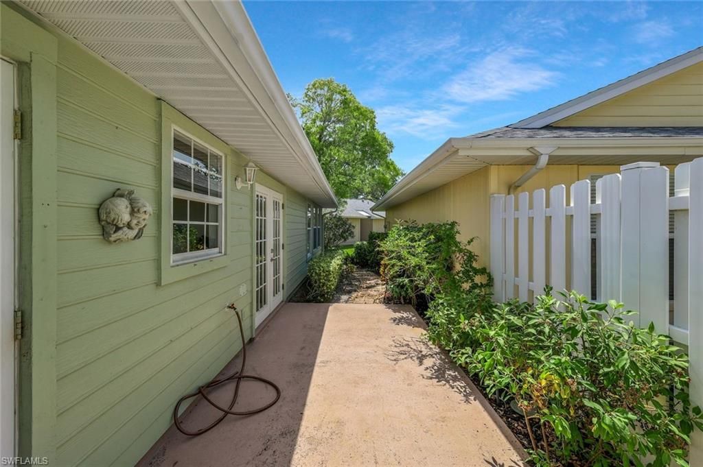 14875 Crescent Cove Dr, Fort Myers, FL 33908 Photo