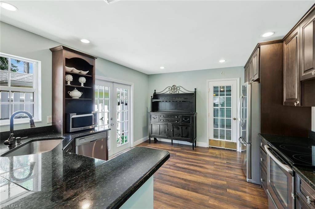 14875 Crescent Cove Dr, Fort Myers, FL 33908 Photo
