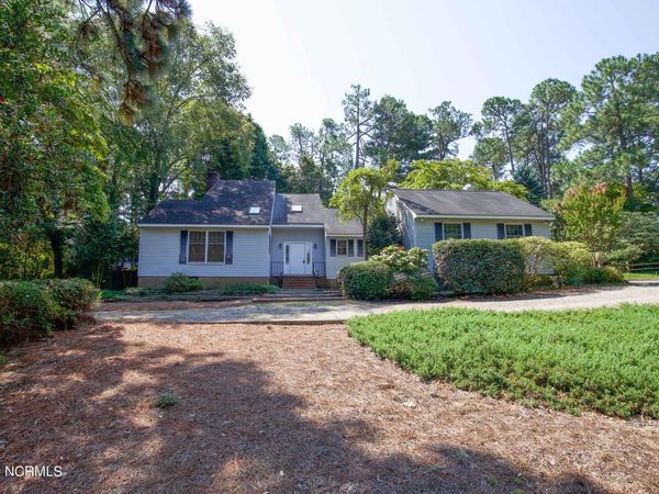 115 Fox Hunt Lane, Southern Pines, NC 28387