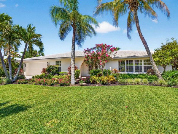 738 Anchor Dr, Sanibel, FL 33957