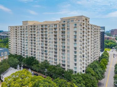 3225 Turtle Creek Boulevard, Unit 828, Dallas, TX 75219